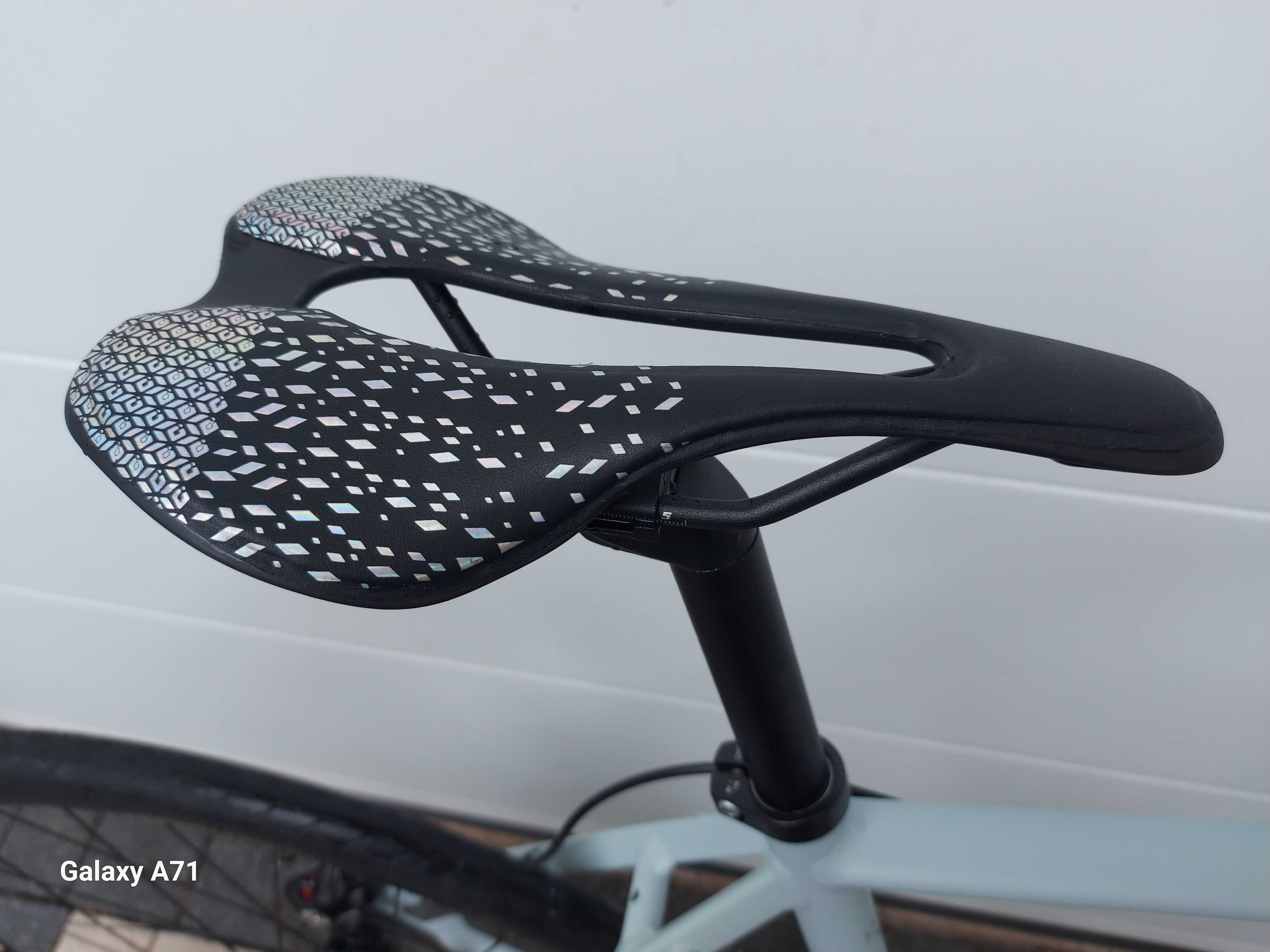 Rower gravel TRIBAN RC 120-ACERA,tarczówki,2x8,rozmiar L-NÓWKA