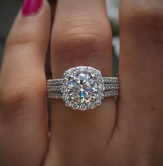 Luksusowy pierścionek z cyrkonią rozm. 7