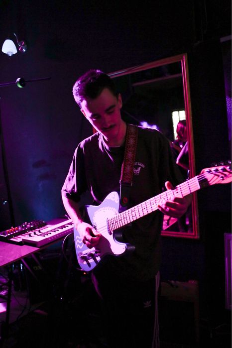 Lekcje / nauka gry na gitarze, stacjonarnie/online