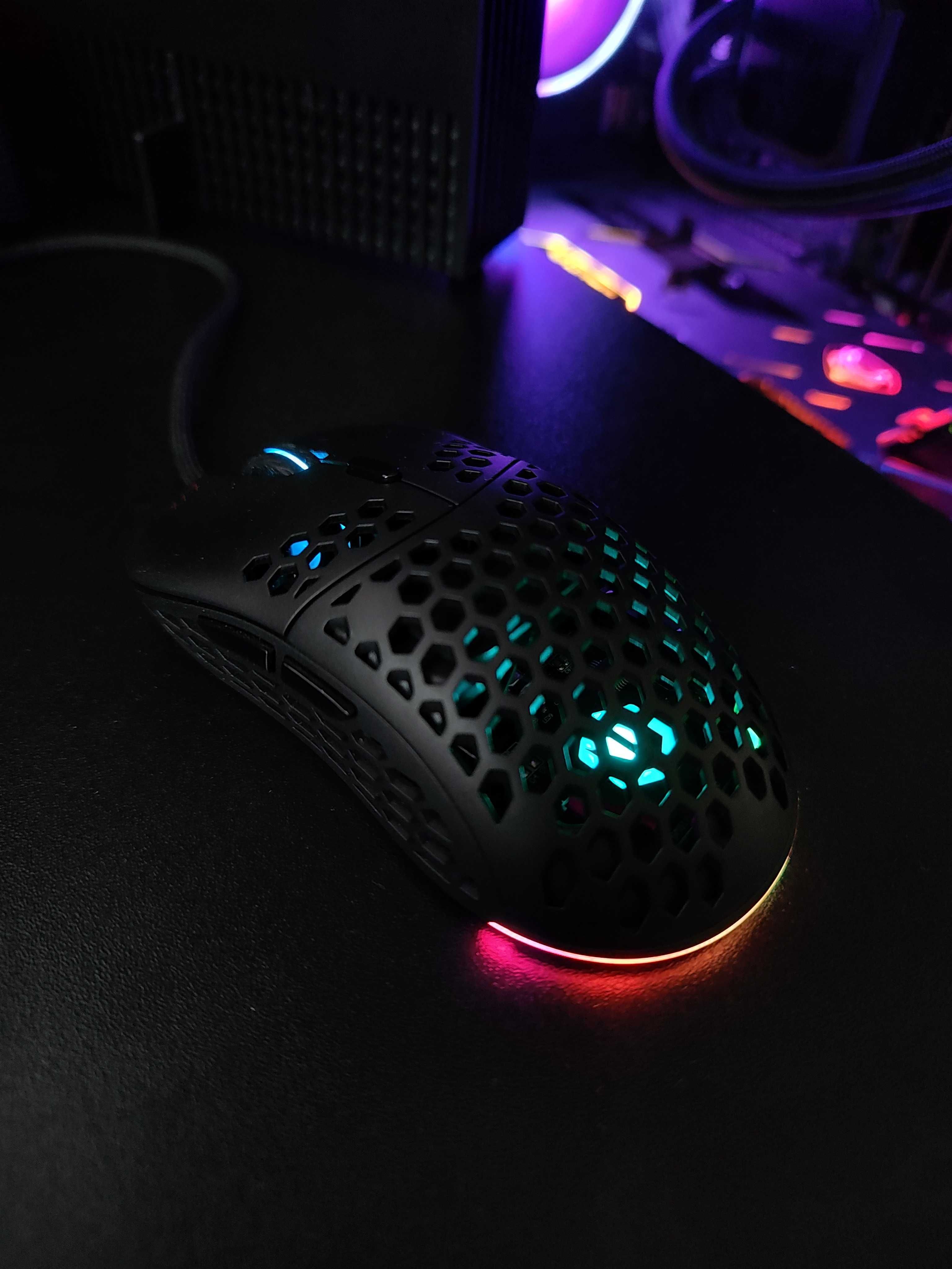 Komputer Gamingowy RX6700Xt  caly zestaw monitor mysz klawiatura win10