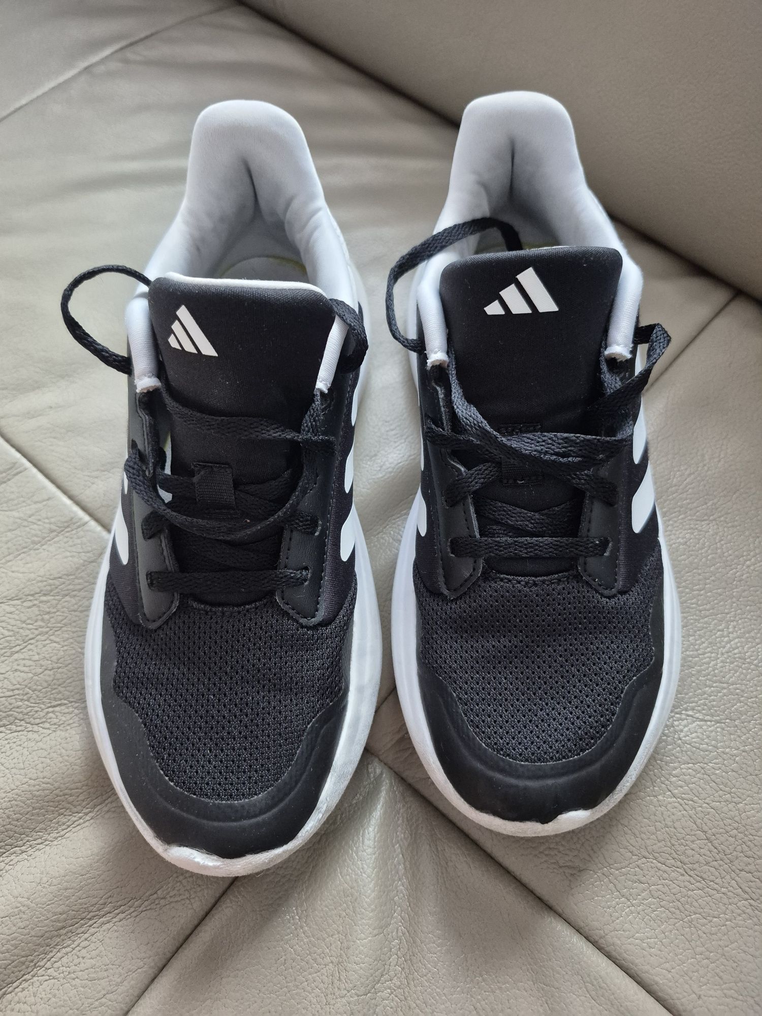 Buty sportowe rozm. 37