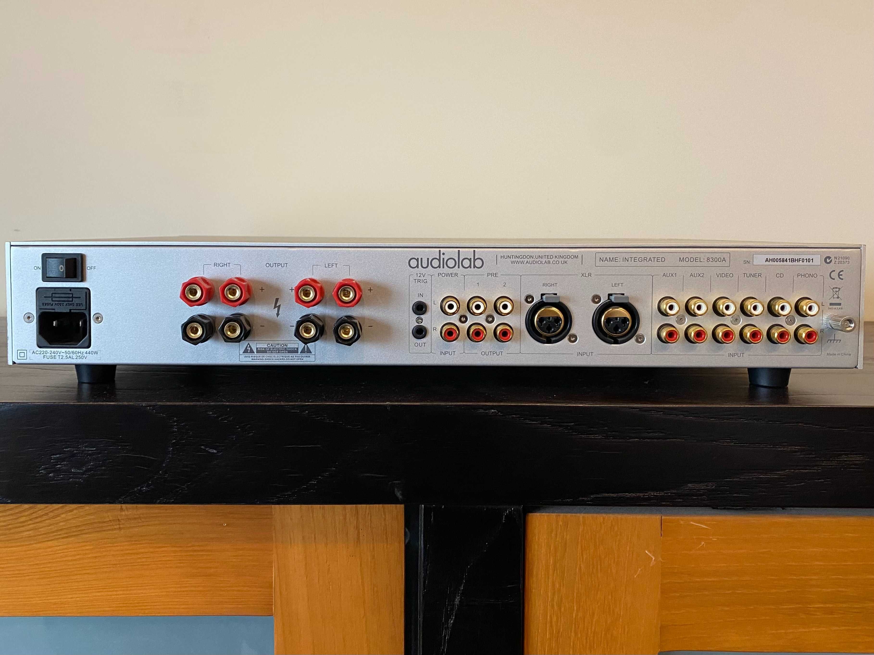 Audiolab 8300A (oportunidade estado imaculado)