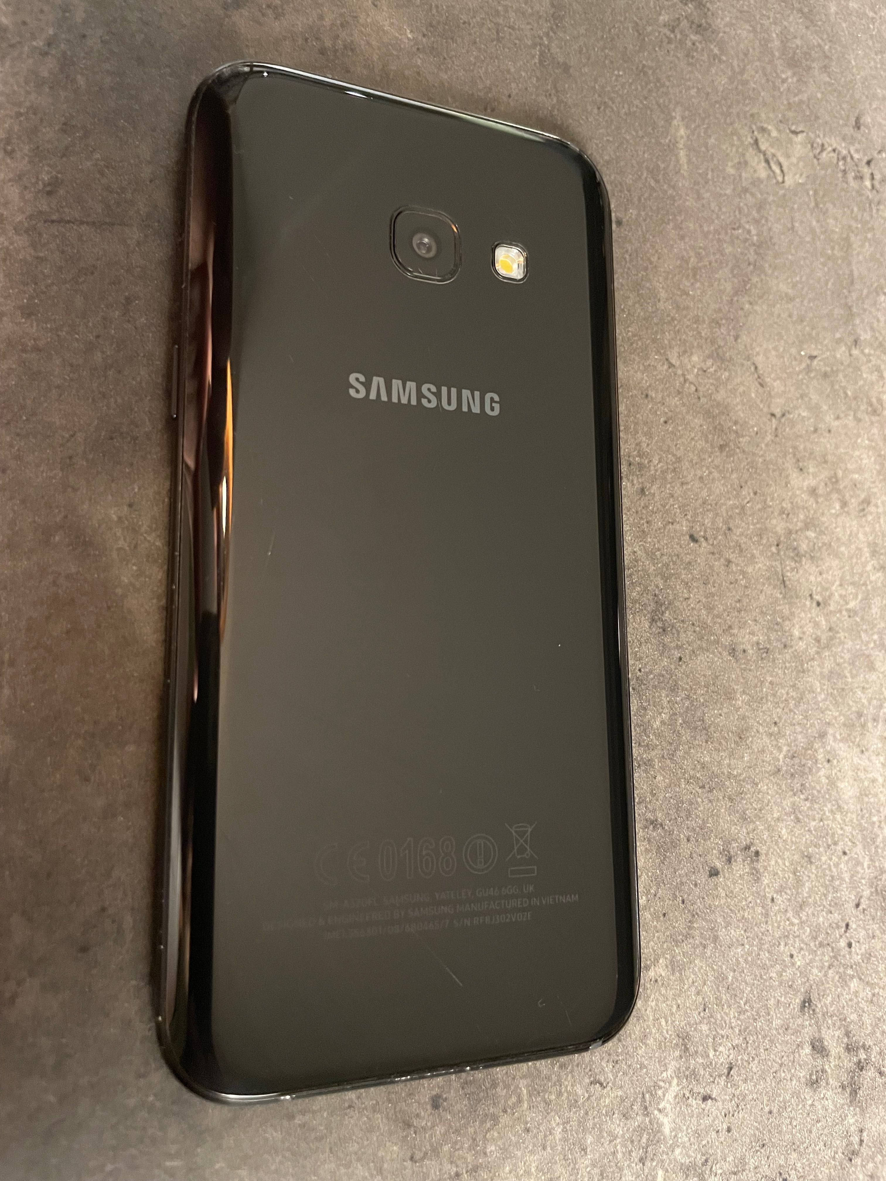 SAMSUNG  A3 2017 pamięć 16gb