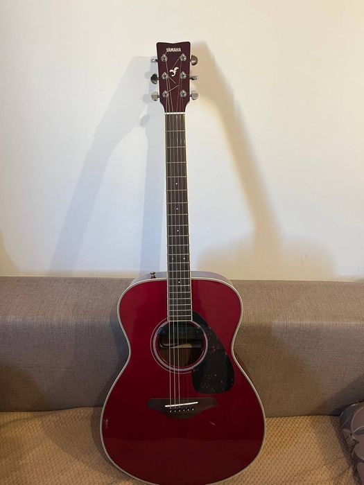Акустична гітара Yamaha fs 820