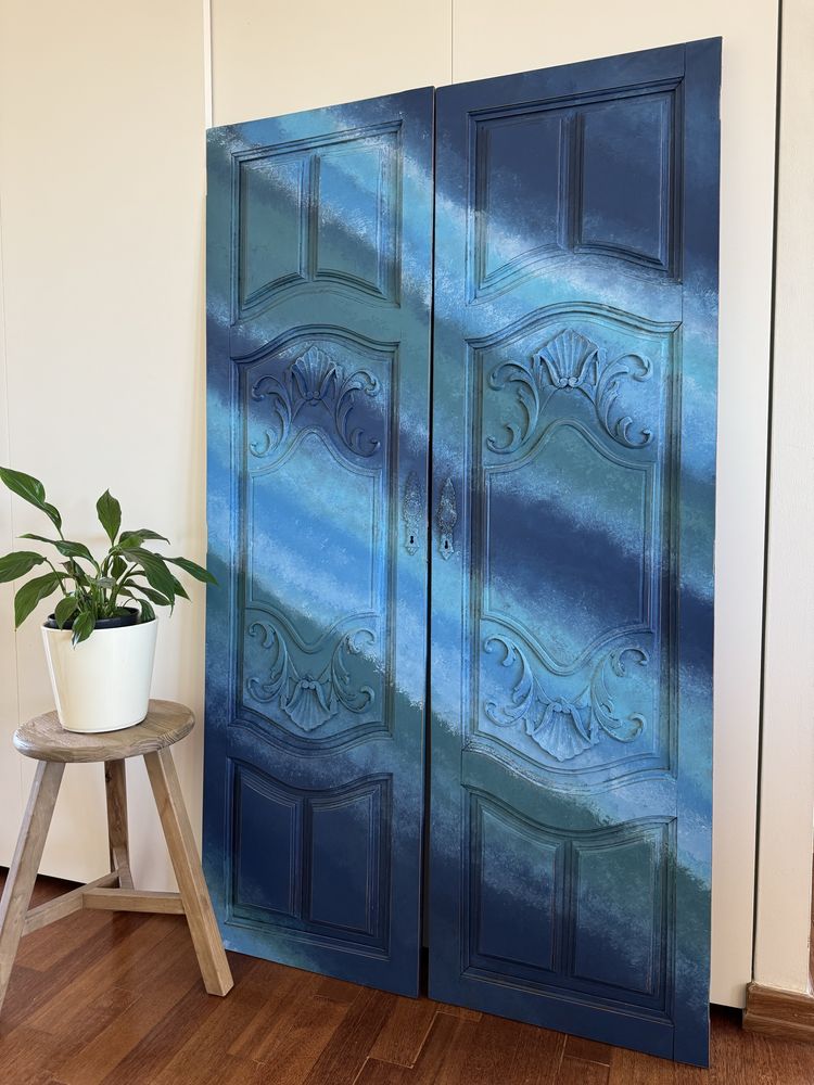 Antigas portas de madeira para decoração