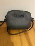 Torebka damska Guess