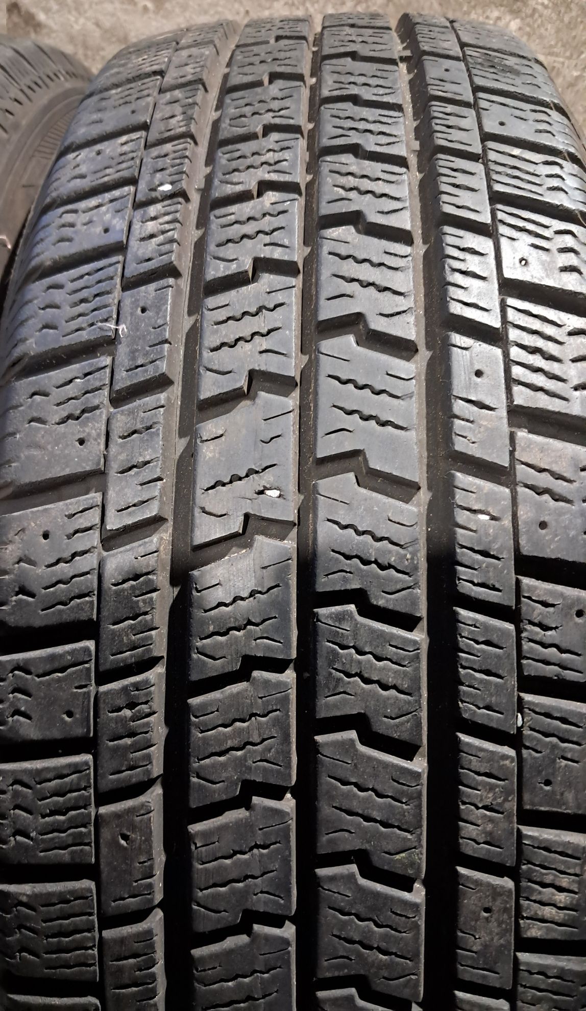 215/65R16C 109/107T Goodyear cargo ultraGrip