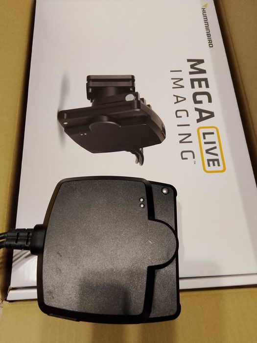 Echosonda humminbird helix 9 i mega live