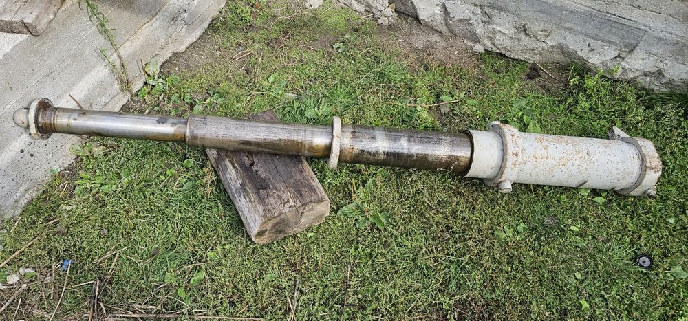 Siłowniki siłownikiem przyczepy wywrotki