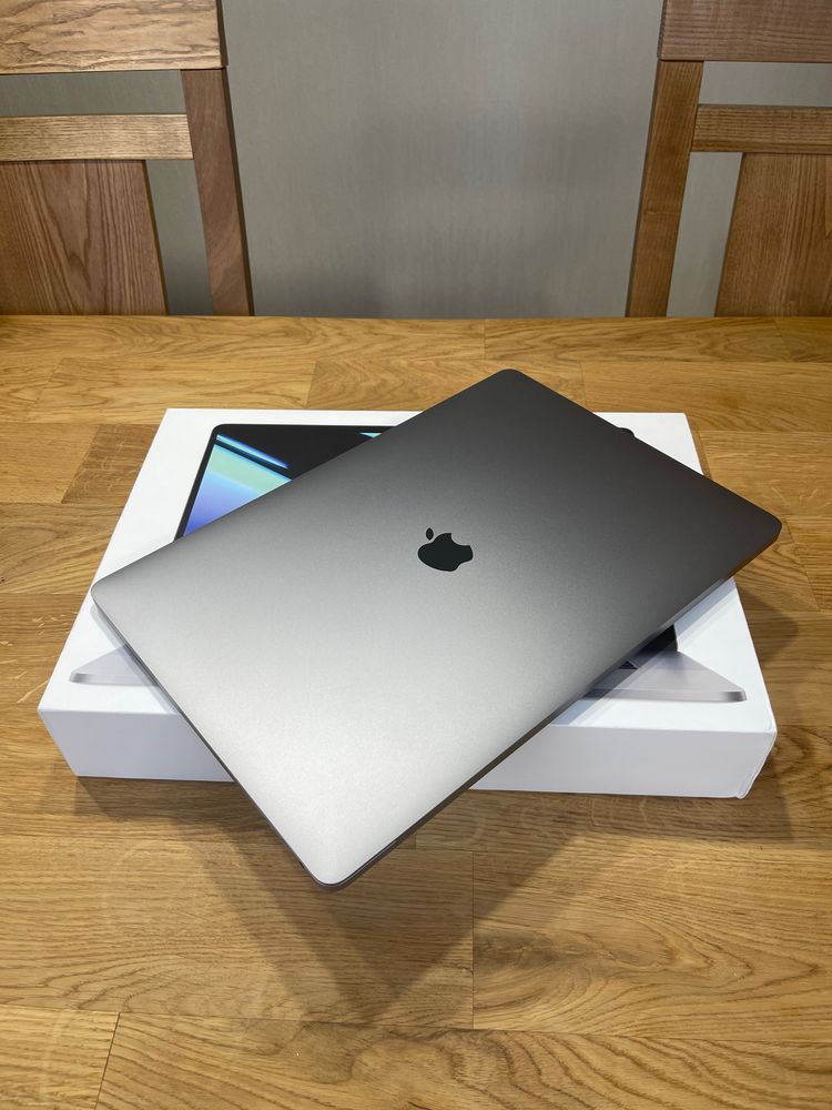 Ноутбук Apple Macbook Pro 16’’ 512 GB
