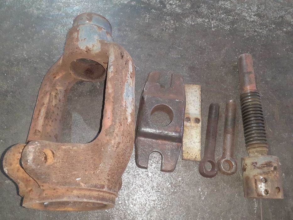 Бугеля для вентилей паровых высокого давления ЧЗЭМ Ду35 Ду40 Ду50 Ду65