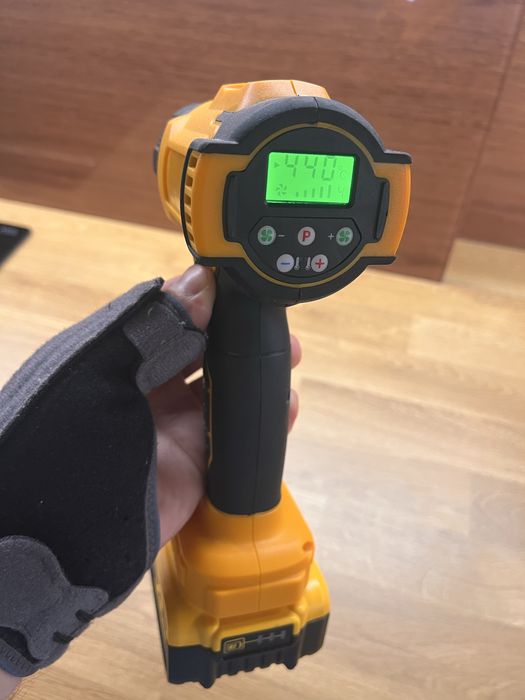 Промисловий фен для акумуляторів Dewalt 18/20v
