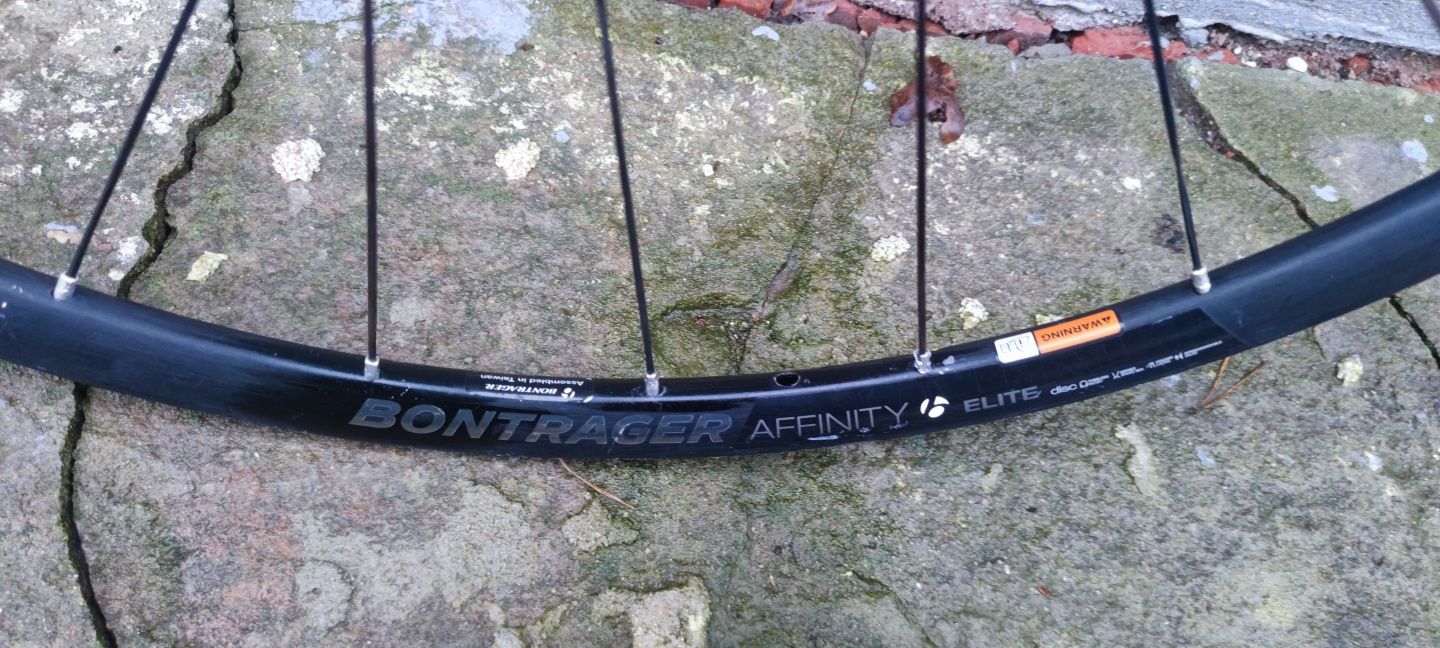 Koło przód bontrager affinity  Elite 29 os 15x110