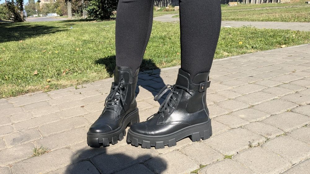 Черевики шкіряні жіночі нові 36-40р на флісі легесенькі ботинки деми