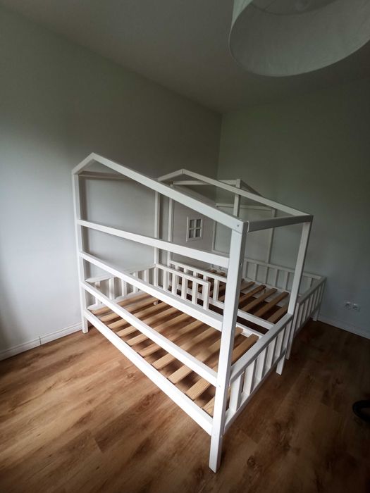 Łóżka domek dla dzieci – komplet 2 szt. (ustawienie w L lub osobno)
