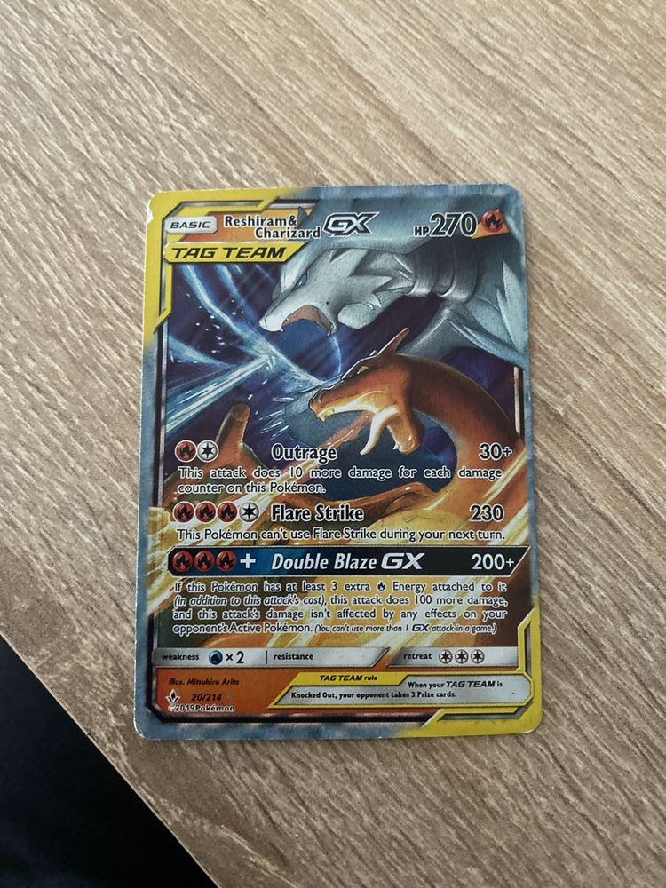 carta pokemon - Reshiram e Charizard GX