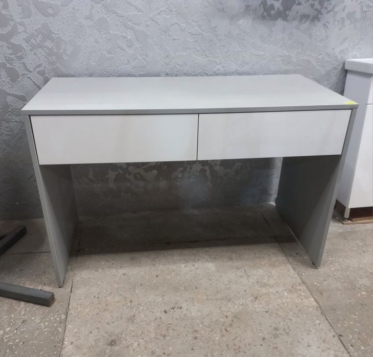 Продам новий стіл!