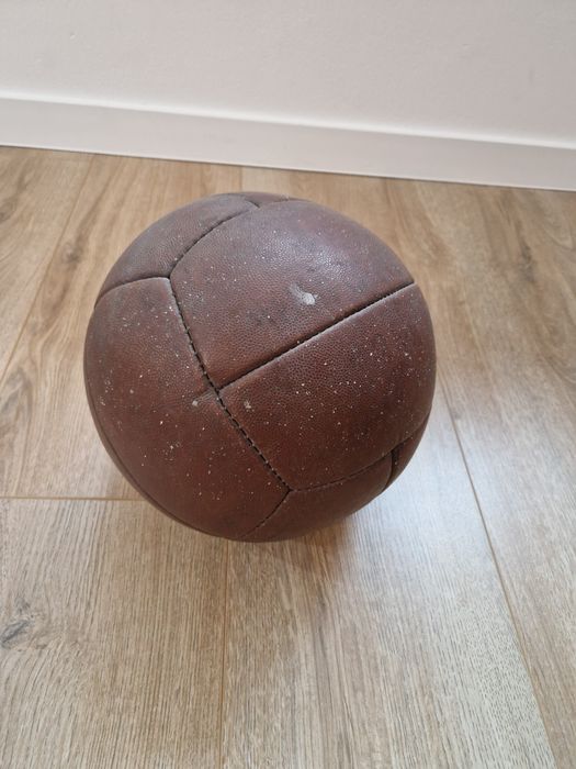 Piłka lekarska waga ok. 2kg