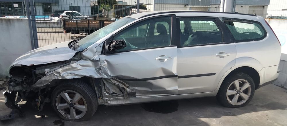 FORD FOCUS 1.6 TDCI DE 2008 DISPONÍVEL PARA PEÇAS