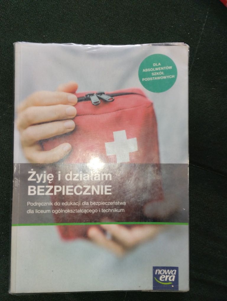 Podręcznik do 1 klasy szkoły średniej EDB żyje i działam bezpiecznie