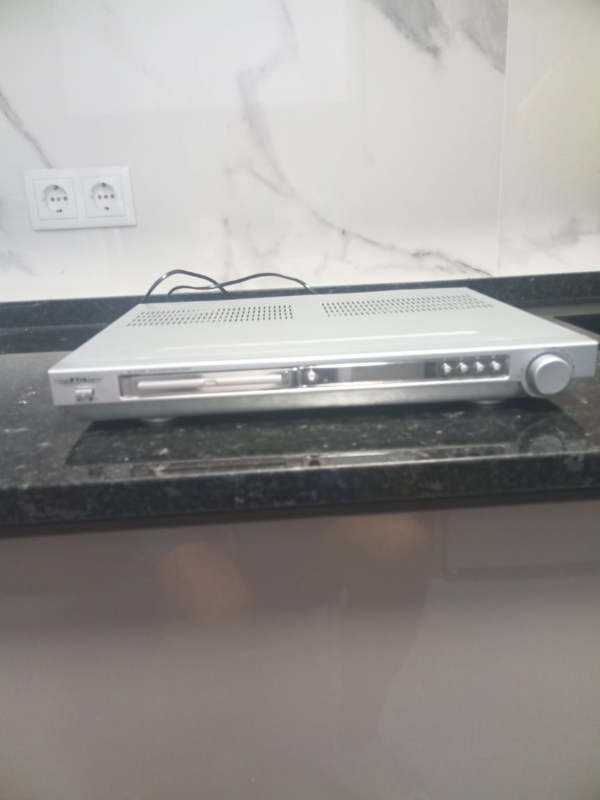 Amplificador home cinema 5.1