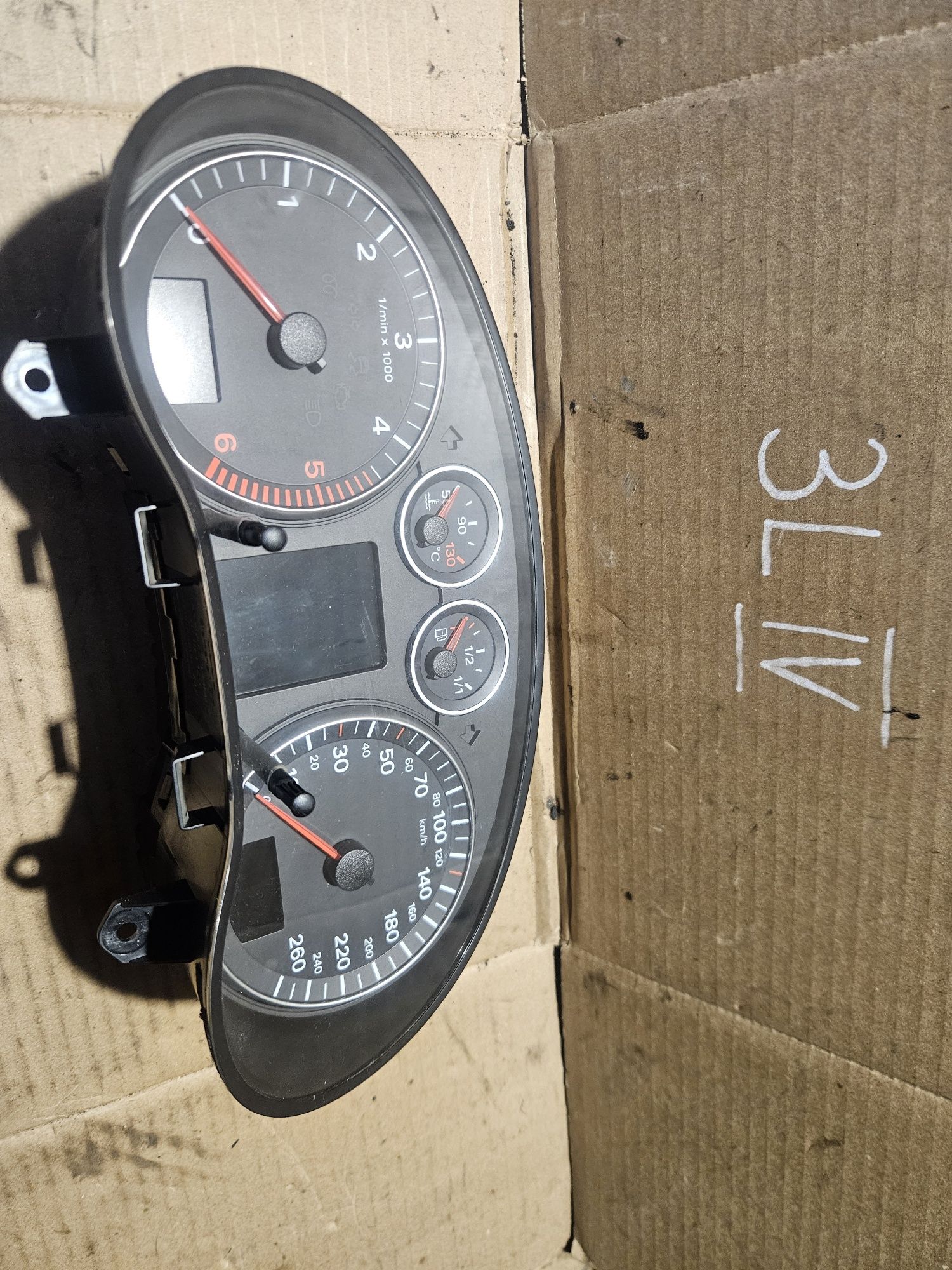 Licznik zegary audi a3 8p 2004r 2.0tdi diesel VDO manual