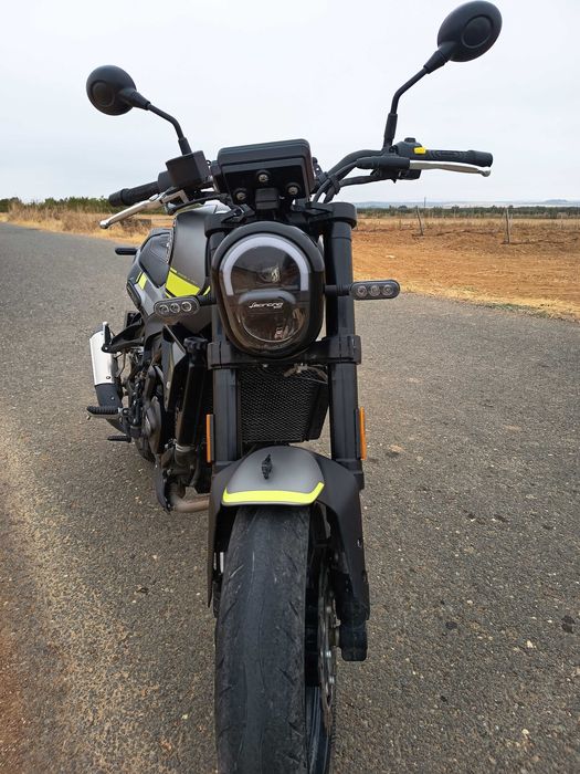 Benelli leoncino 250