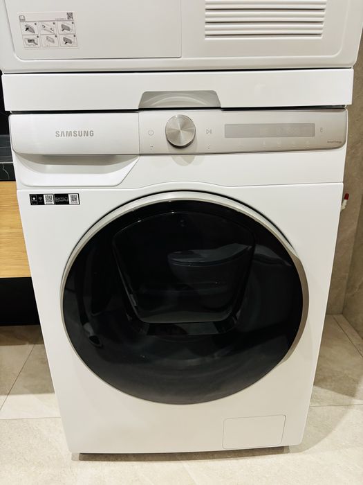 Sprzedam Suszarkę SAMSUNG z oryginalnym łacznikiem- stan idealny.