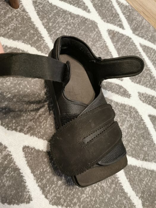 But ortopedyczny po operacji haluksa