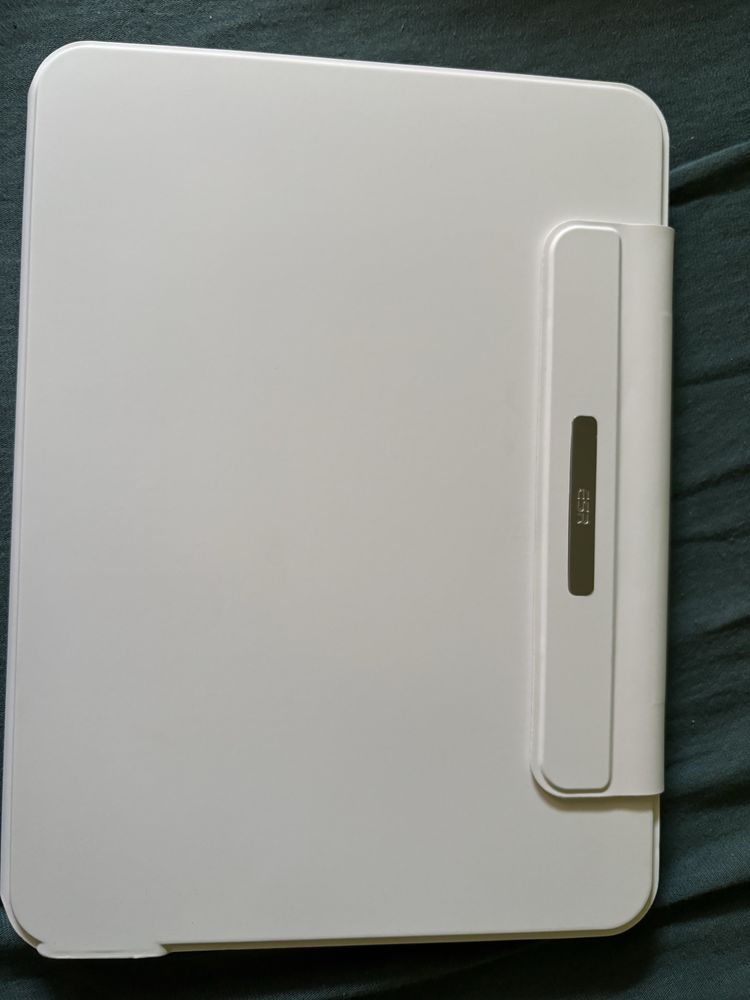 Klawiatura do tabletu/ipada Esr Ascend keyboard case lite