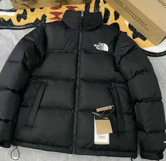 Czarna-kurtka -ITNFI- NorthFace-700-Rozmiary-M