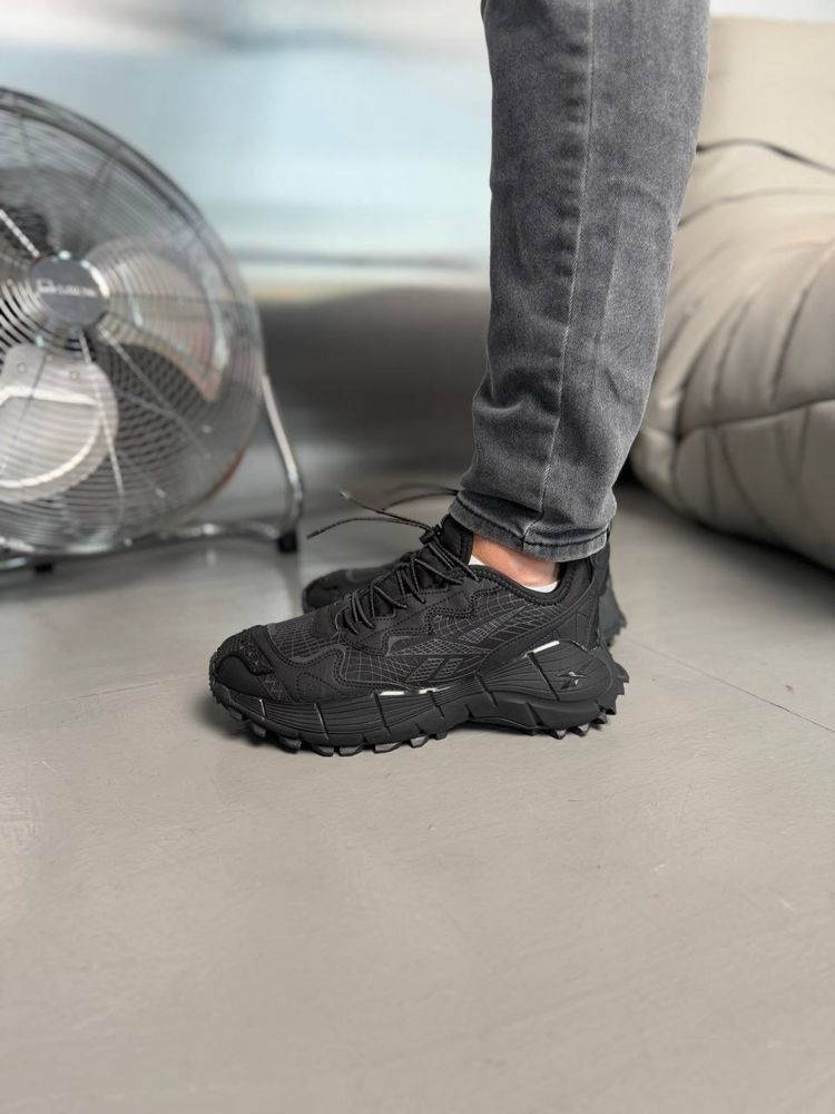 Кросівки Reebok Zig Kinetica II Edge Black Gore-Tex (42,44)