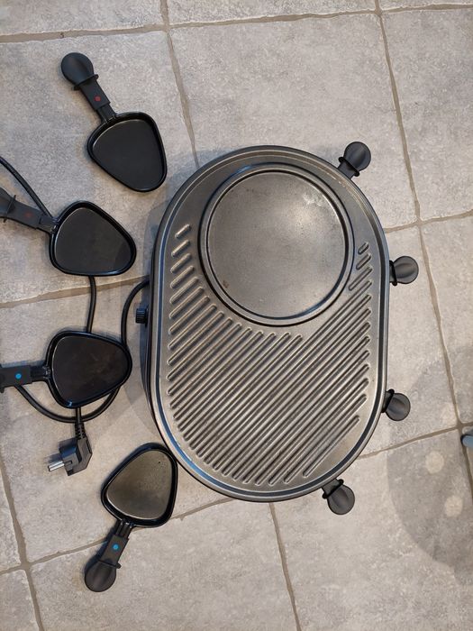 Grill elektryczny z pateleczkami 1200W