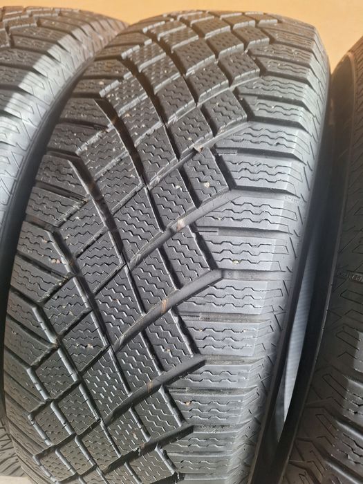 235/65 R18 Continental комплект