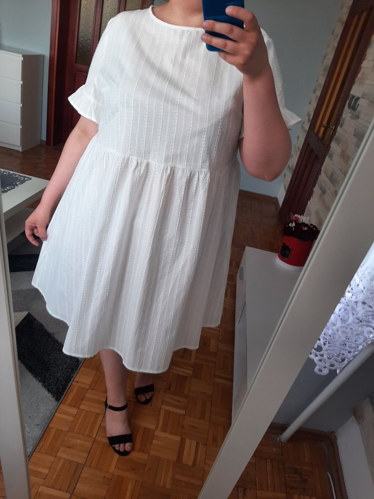 Nowa biała sukienka w dużym rozmiarze 50  rozkloszowana PROMOCJA!
