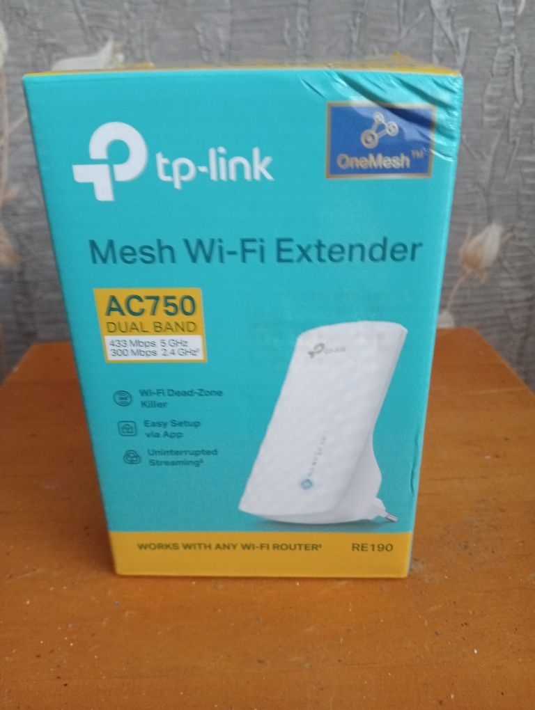 Wzmacniacz sygnału Repeater Wifi TP-LINK RE190 AC750 z 2024r.