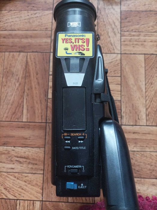 Câmera de Vídeo Panasonic RX11 VHS-C