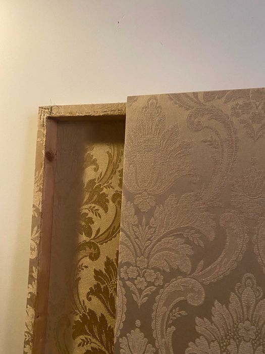 Paineis/telas em adamascado amarelo dourado