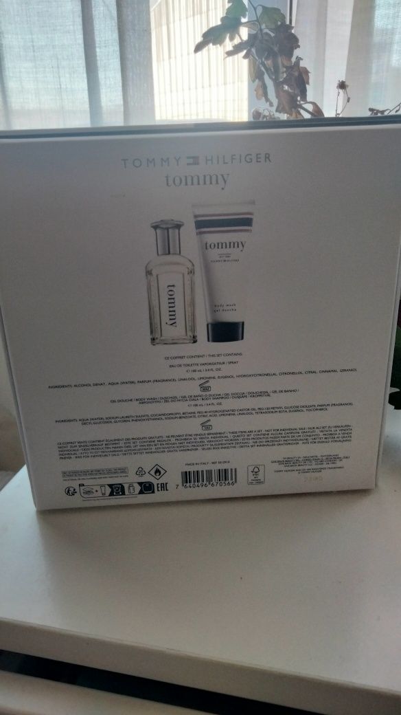 Tommy Hilfiger conjunto perfume e gel de banho (prendas)
