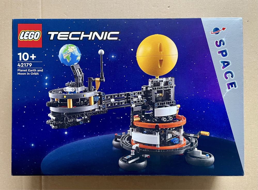 TANIO / Nowe LEGO® 42179 Technic - Planeta Ziemia i Księżyc na orbicie