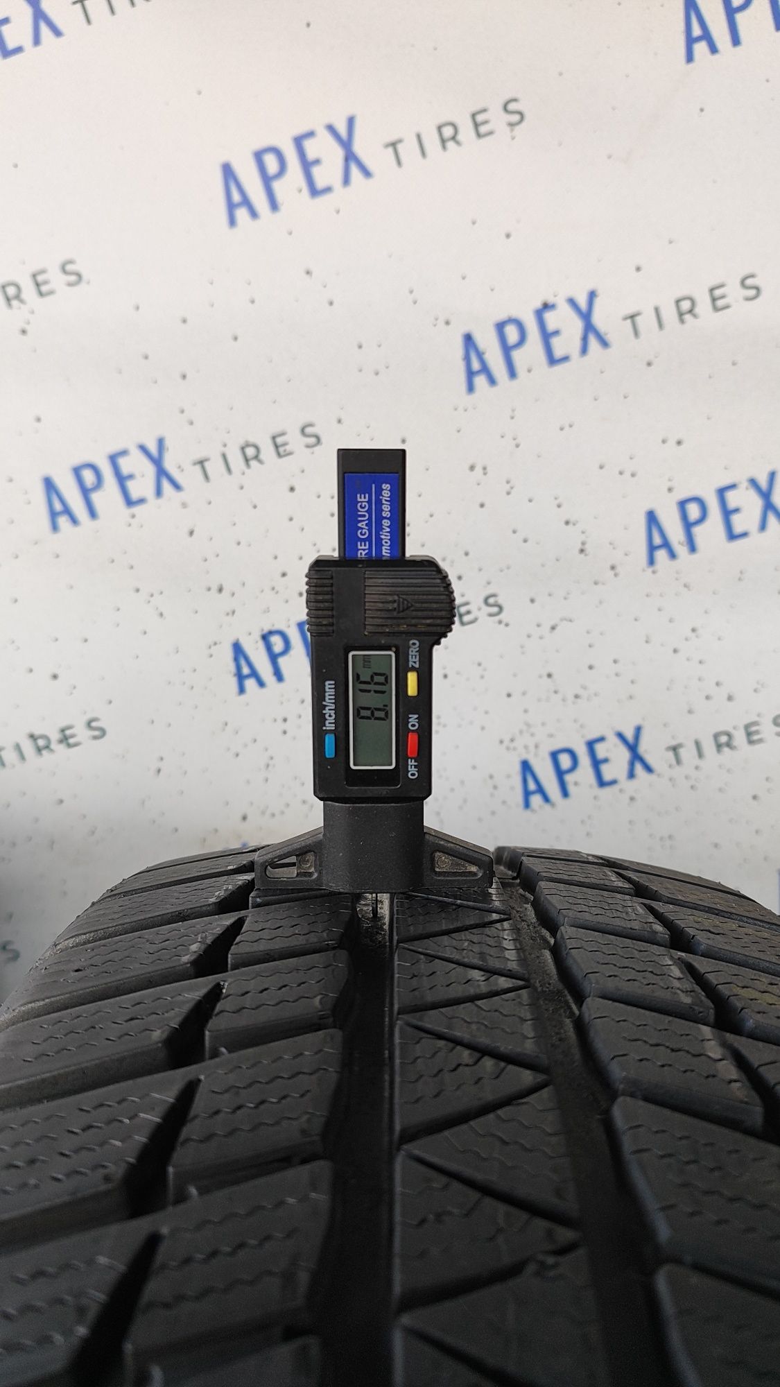 Зимові шини Falken 235/60 R17 235*60 17 HS449 Eurowinter