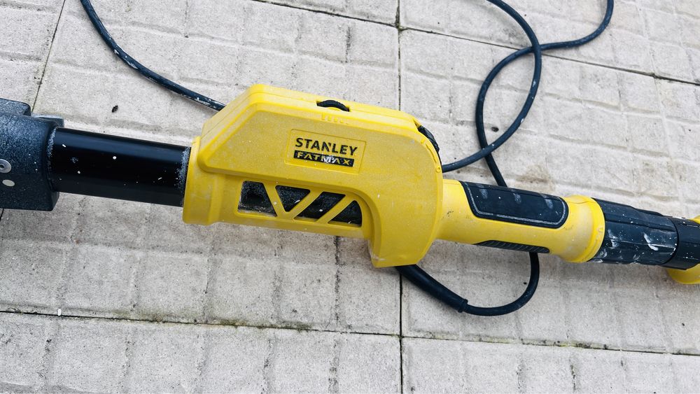 Lixadora Girafa de Parede 750W Stanley SFMEE500S