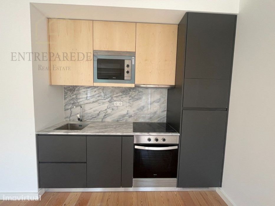Apartamento T0 novo, com arrumos, para comprar no Bairro do Bonfim ...