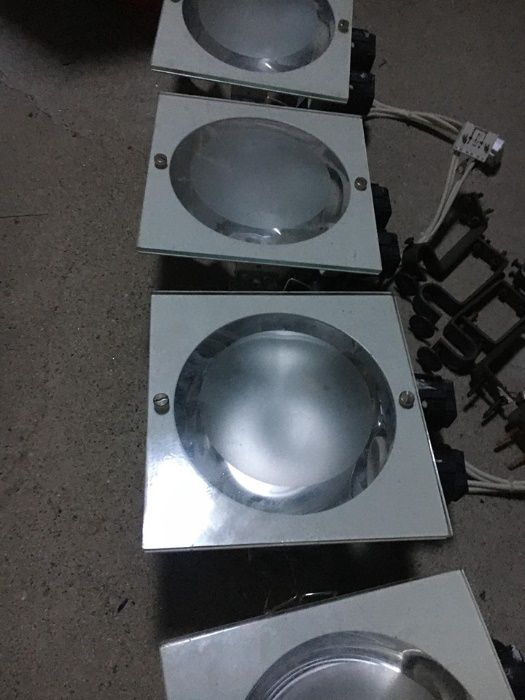 Led e suporte quadrado para teto falso