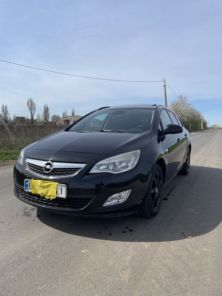 Продам Opel Astra 2012