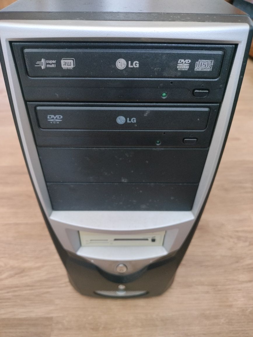 Computador torre