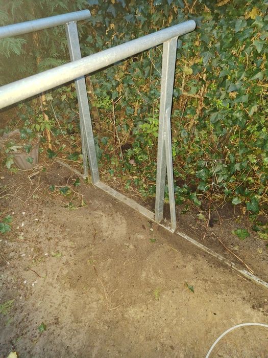 Parkour poręcze do ćwiczeń siłownia podwórkowa