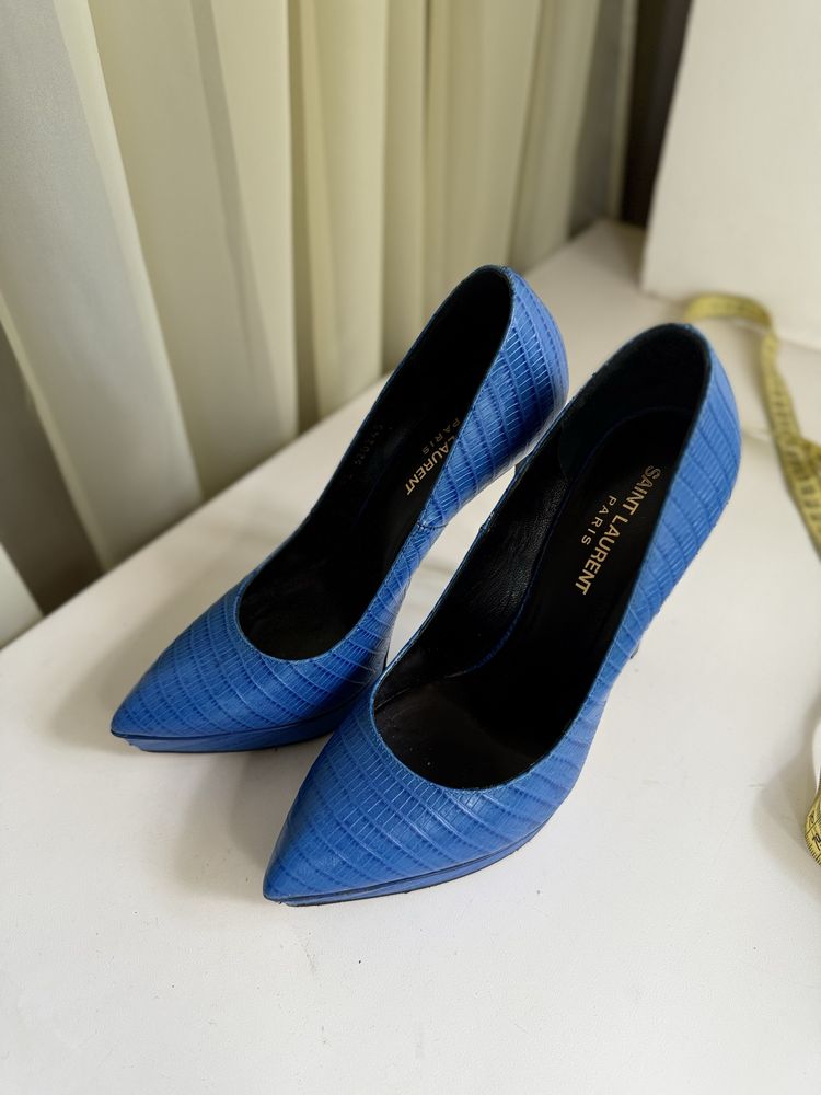 Туфли Yves Saint Laurent