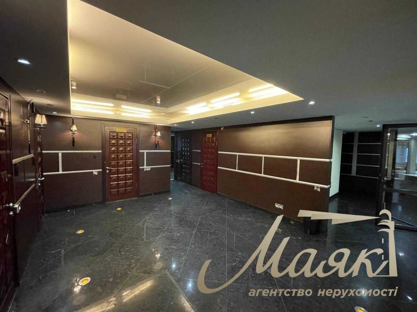 Аренда меблированного офиса 230м2 ул. Р. Окипной, м. Левобережная