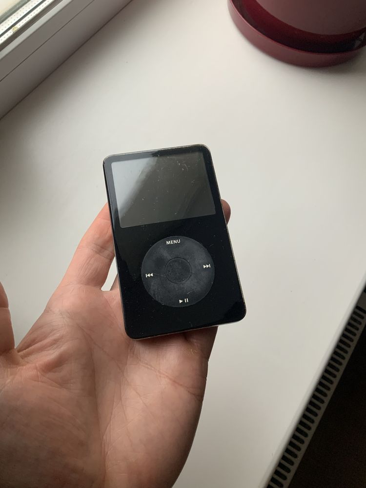 Apple iPod classic 5 30gb модель А1136